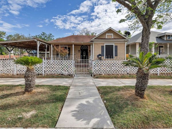 1518 W Travis, San Antonio, TX 78207