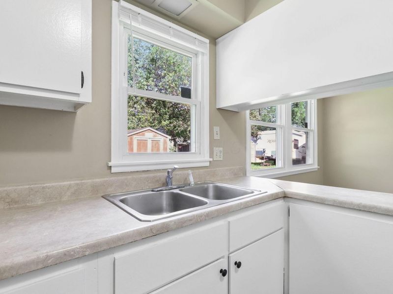 4732-4738 Beacon Hill Road, Columbus, OH 43228 Photo 19
