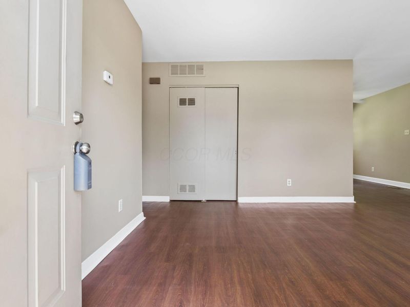 4732-4738 Beacon Hill Road, Columbus, OH 43228 Photo 7