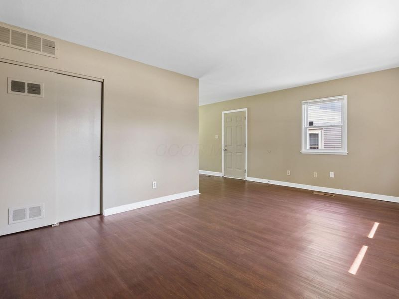 4732-4738 Beacon Hill Road, Columbus, OH 43228 Photo 8