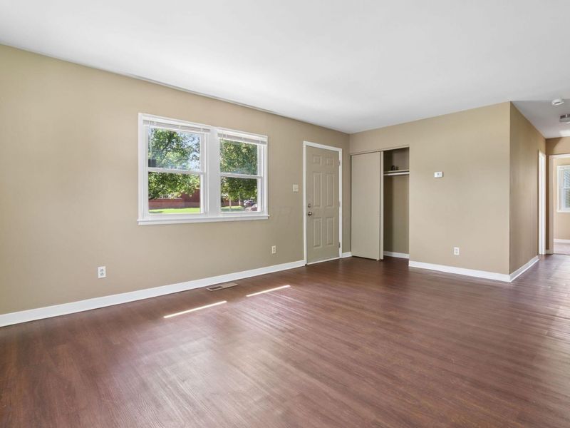 4732-4738 Beacon Hill Road, Columbus, OH 43228 Photo 9
