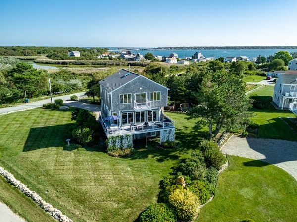 21 Nelson Avenue, Fairhaven, MA 02719