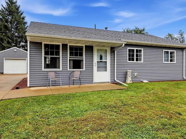 216 Jule Avenue, East Dubuque, IL 61025