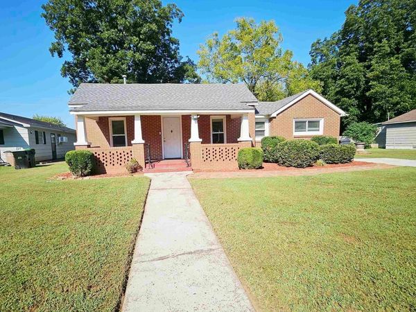 509 12th Avenue NW, Decatur, AL 35601