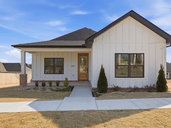 501 Court Street , Bryant, AR 72022