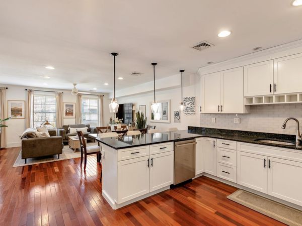 107 Liverpool St, Unit 2, Boston, MA 02128