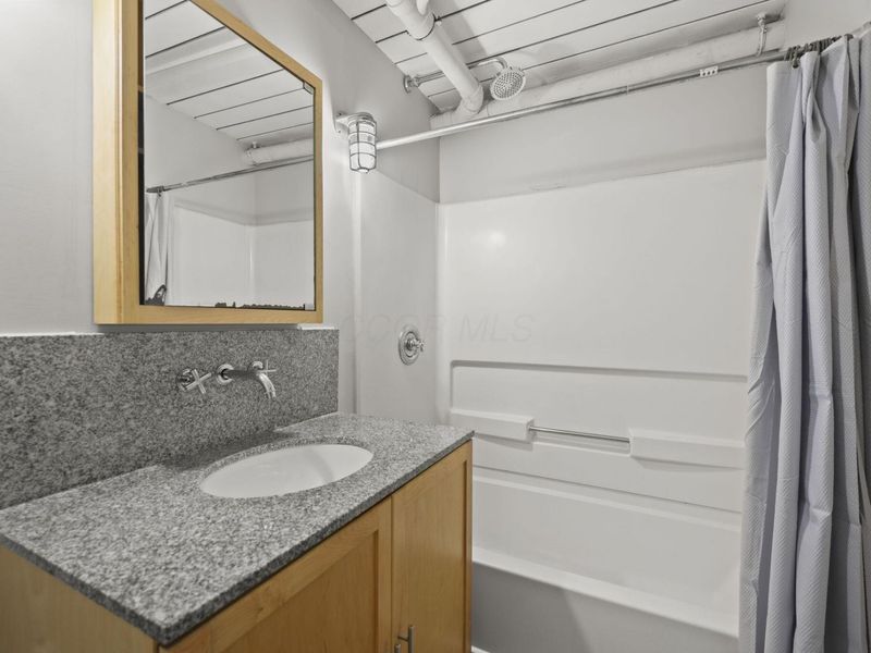 60 E Spring Street , Unit 223, Columbus, OH 43215 Photo 17