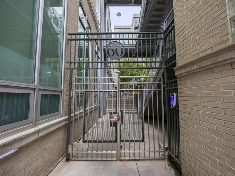 60 E Spring Street , Unit 223, Columbus, OH 43215 Photo 4