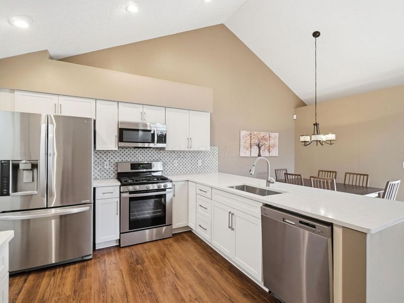 479 Mallet Place W, Unit 29, Gahanna, OH 43230 Photo 14