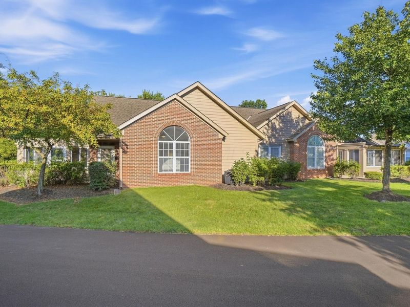 479 Mallet Place W, Unit 29, Gahanna, OH 43230 Photo 2