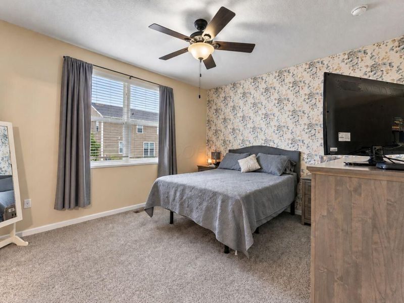 5973 Tully Cross Drive, Galloway, OH 43119 Photo 6