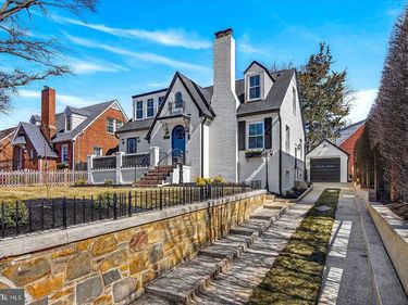 1607 N GLEBE ROAD , ARLINGTON, VA 22207