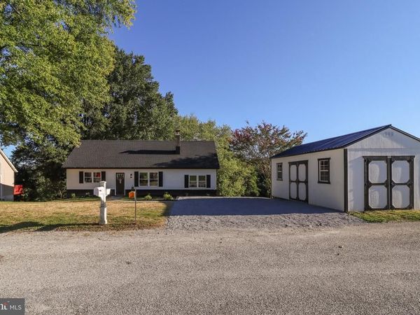 54 GLENNA DRIVE , DELTA, PA 17314