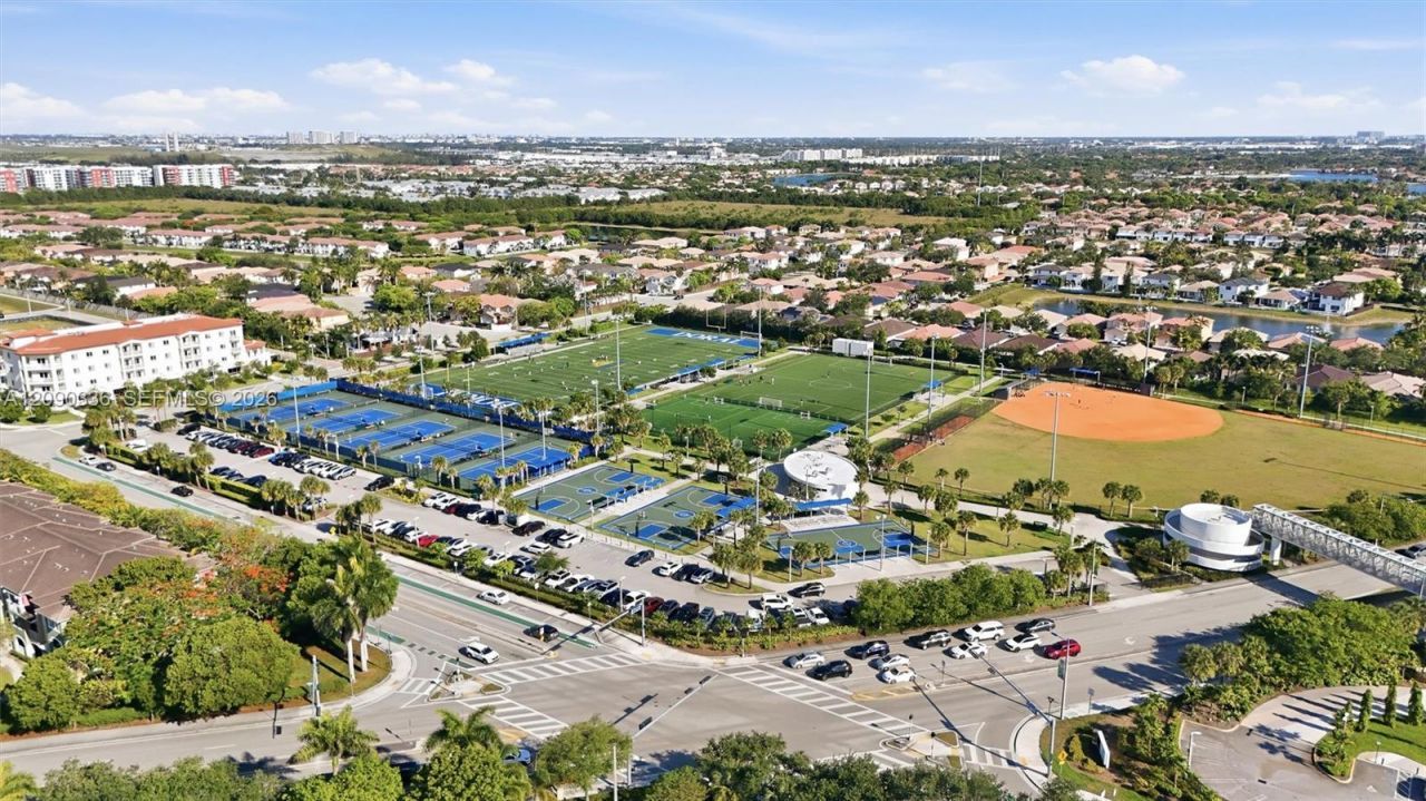 11605 NW 89th St, Unit 228, Doral, FL 33178 Photo