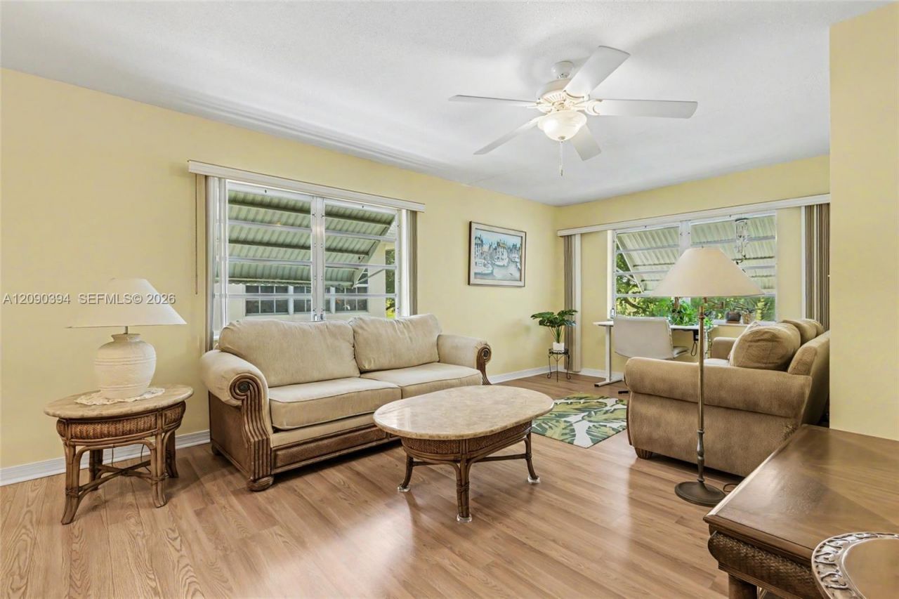 1401 N 12th Ct , Unit 3B, Hollywood, FL 33019 Photo