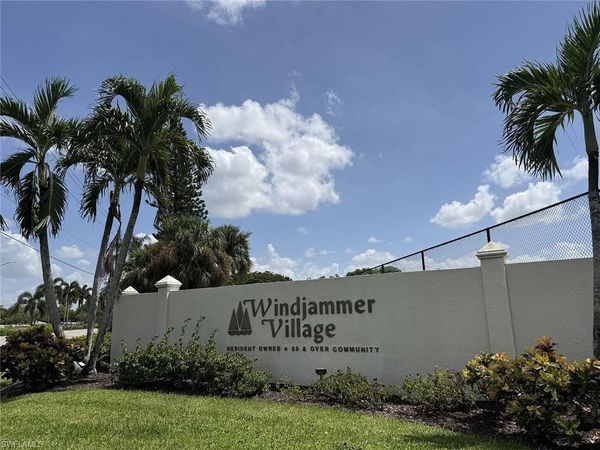 49 Oceans BLVD, NAPLES, FL 34104