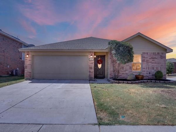 12933 Azure Heights Place, Rhome, TX 76078