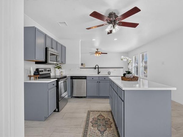 12933 Azure Heights Place, Rhome, TX 76078