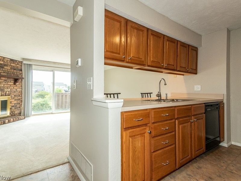 1206 Brookline Place, Willoughby, OH 44094 Photo 5