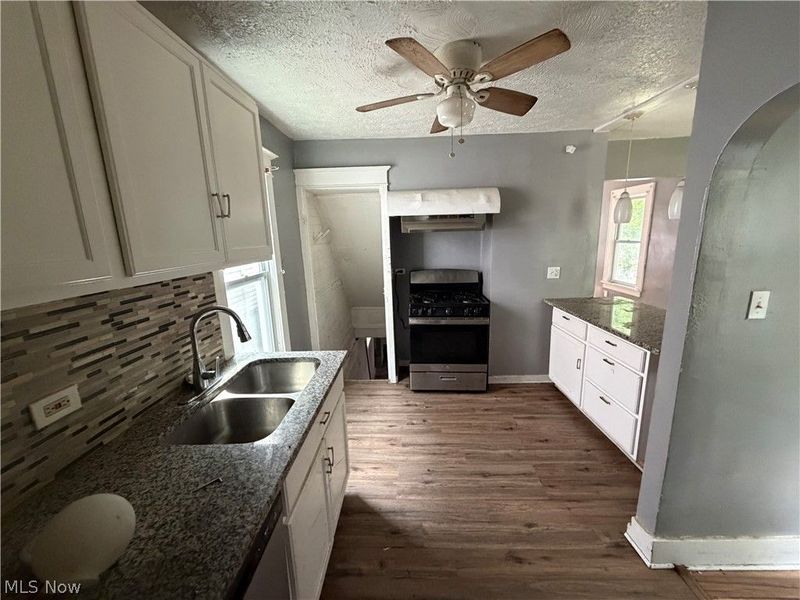 3303 W 123rd Street , Cleveland, OH 44111 Photo 8