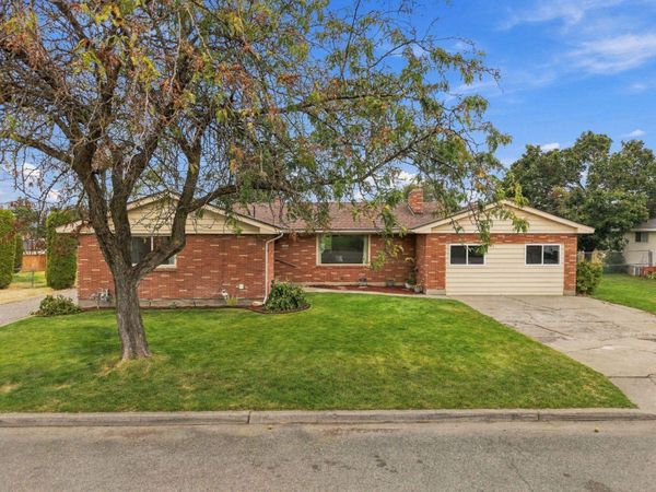 11403 E 11th Ave, Spokane Valley, WA 99206