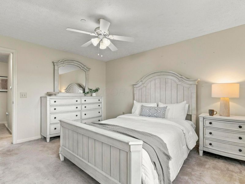 6823 Meadow Creek Drive, Unit 208, Columbus, OH 43235 Photo 12