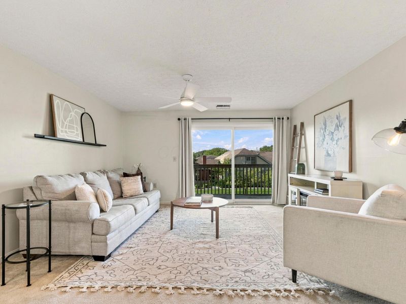 6823 Meadow Creek Drive, Unit 208, Columbus, OH 43235 Photo 15
