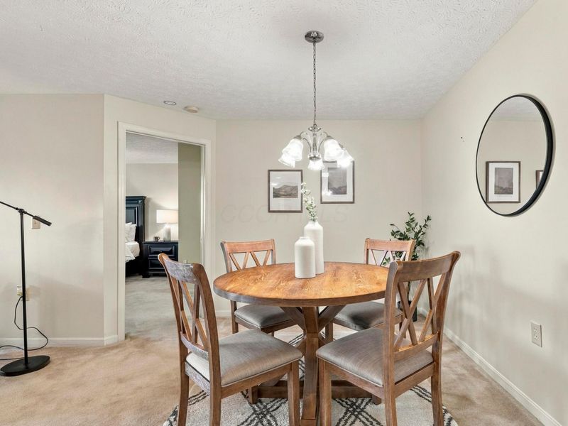 6823 Meadow Creek Drive, Unit 208, Columbus, OH 43235 Photo 25