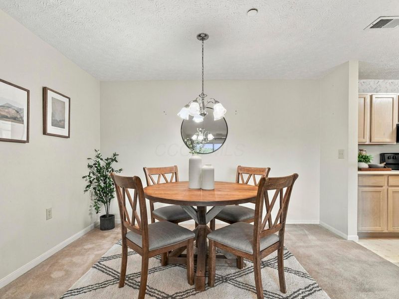 6823 Meadow Creek Drive, Unit 208, Columbus, OH 43235 Photo 26