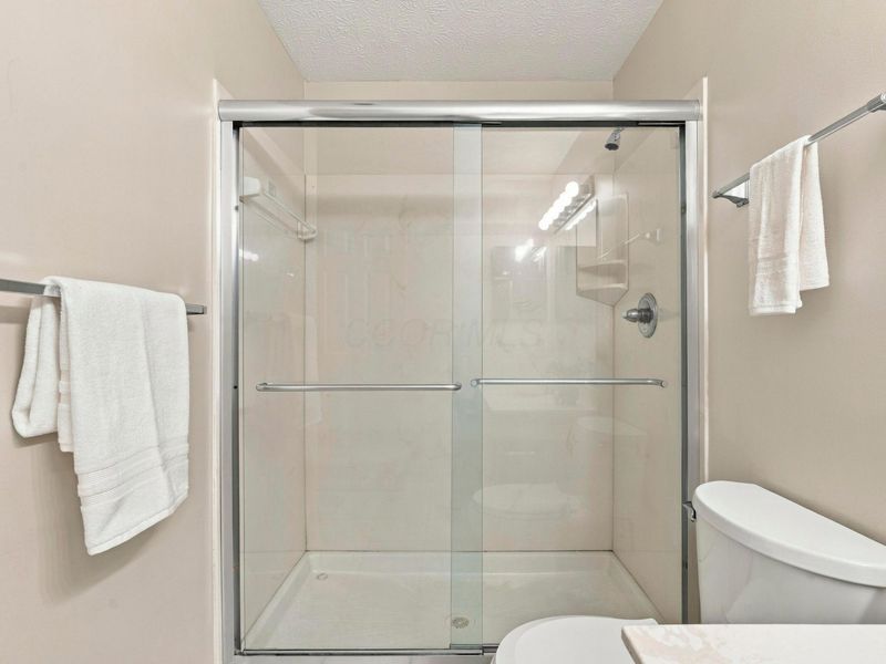 6823 Meadow Creek Drive, Unit 208, Columbus, OH 43235 Photo 31
