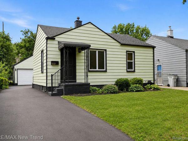1512 E Maxlow Avenue , Hazel Park, Mi 48030