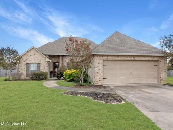 119 Kempen Lane, Madison, MS 39110