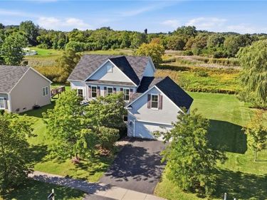 5230 Whitecliff Drive, Canandaigua, NY 14424