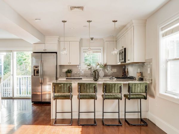 115 Harvey Street, Unit 1, Cambridge, MA 02140