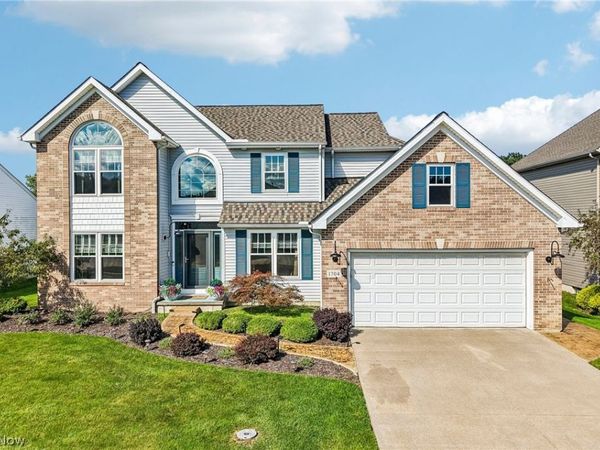 1704 W Ash Drive, Avon, OH 44011