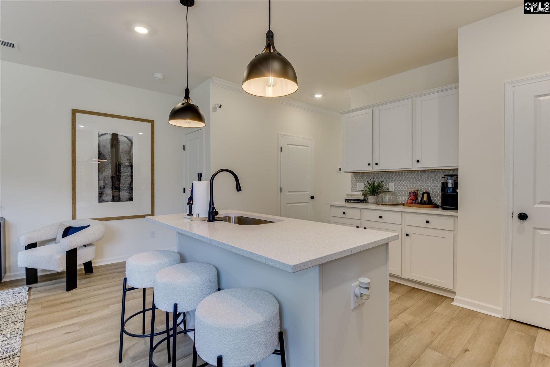 2030 Armada Road Photo 17