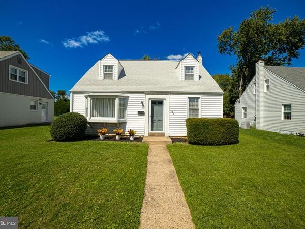 2213 PERSHING AVENUE , MORTON, PA 19070