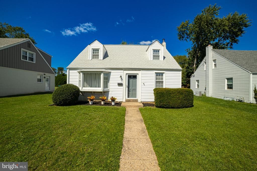 2213 PERSHING AVENUE, MORTON, PA 19070