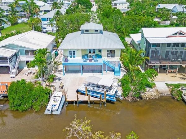 1296 Grand Canal DR , NAPLES, FL 34110
