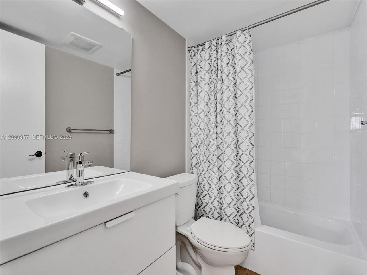 400 N Riverside Dr, Unit 303, Pompano Beach, FL 33062 Photo