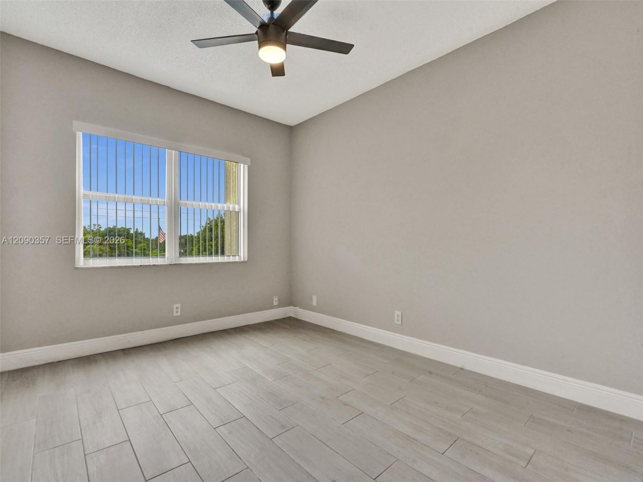 400 N Riverside Dr, Unit 303, Pompano Beach, FL 33062 Photo