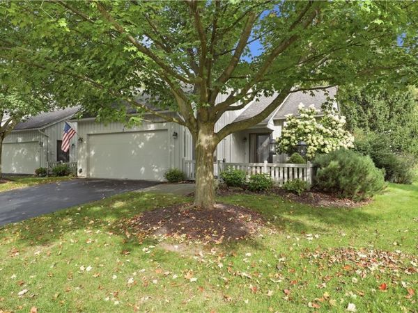 5 Hill Creek Road, Penfield, NY 14625