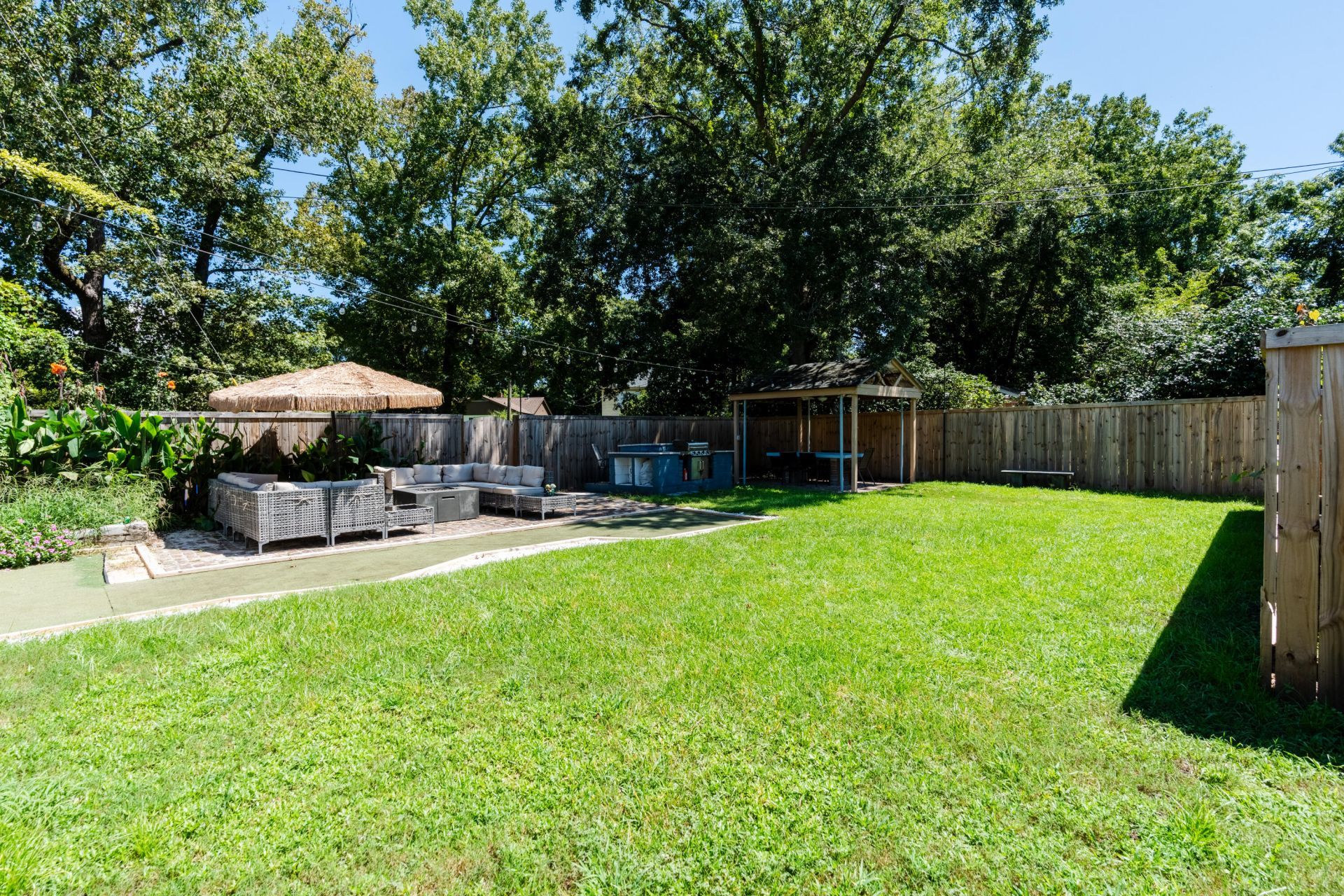 428 Riverland Drive Photo 6