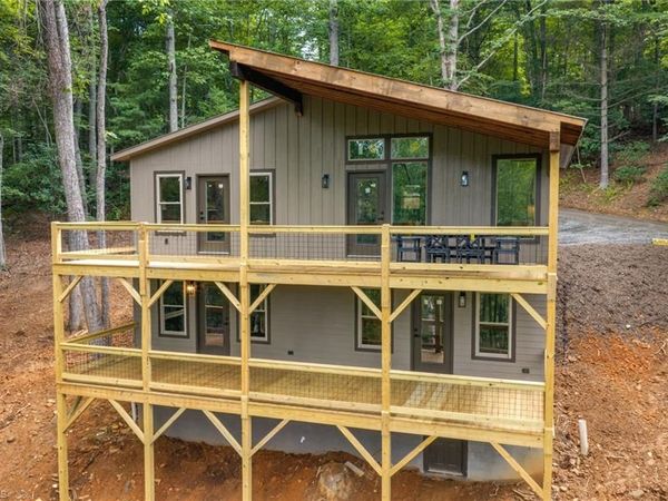 363 Switchback Lane , West Jefferson, NC 28694