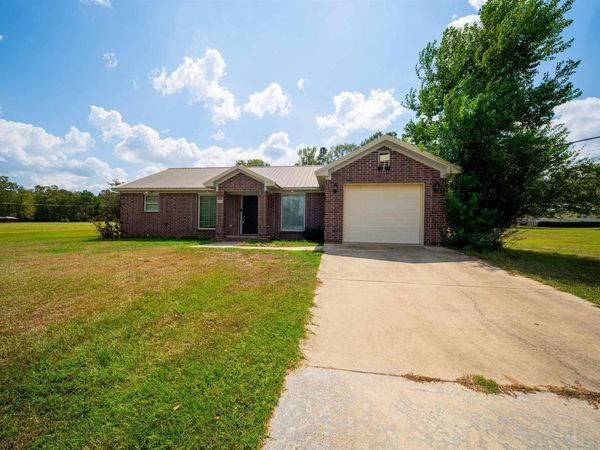 1615 Carroll Road, Camden, AR 71701