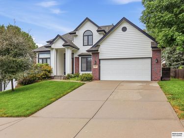 13608 Sahler Street, Omaha, NE 68164
