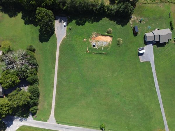 452 Etowah Road, Benton, TN 37307