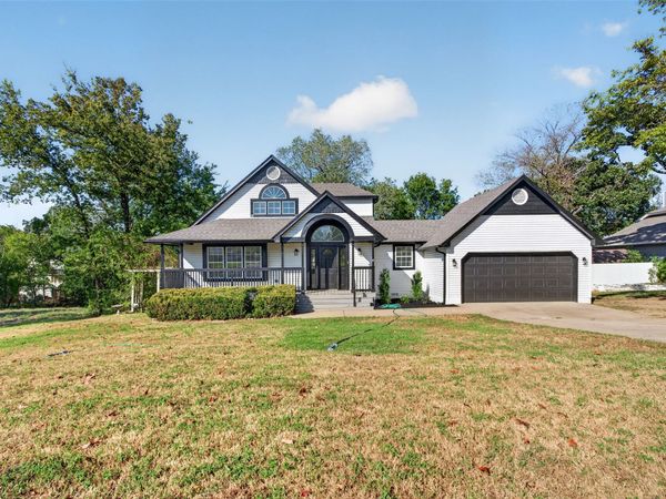 18641 Woodbriar Lane , Catoosa, OK 74015