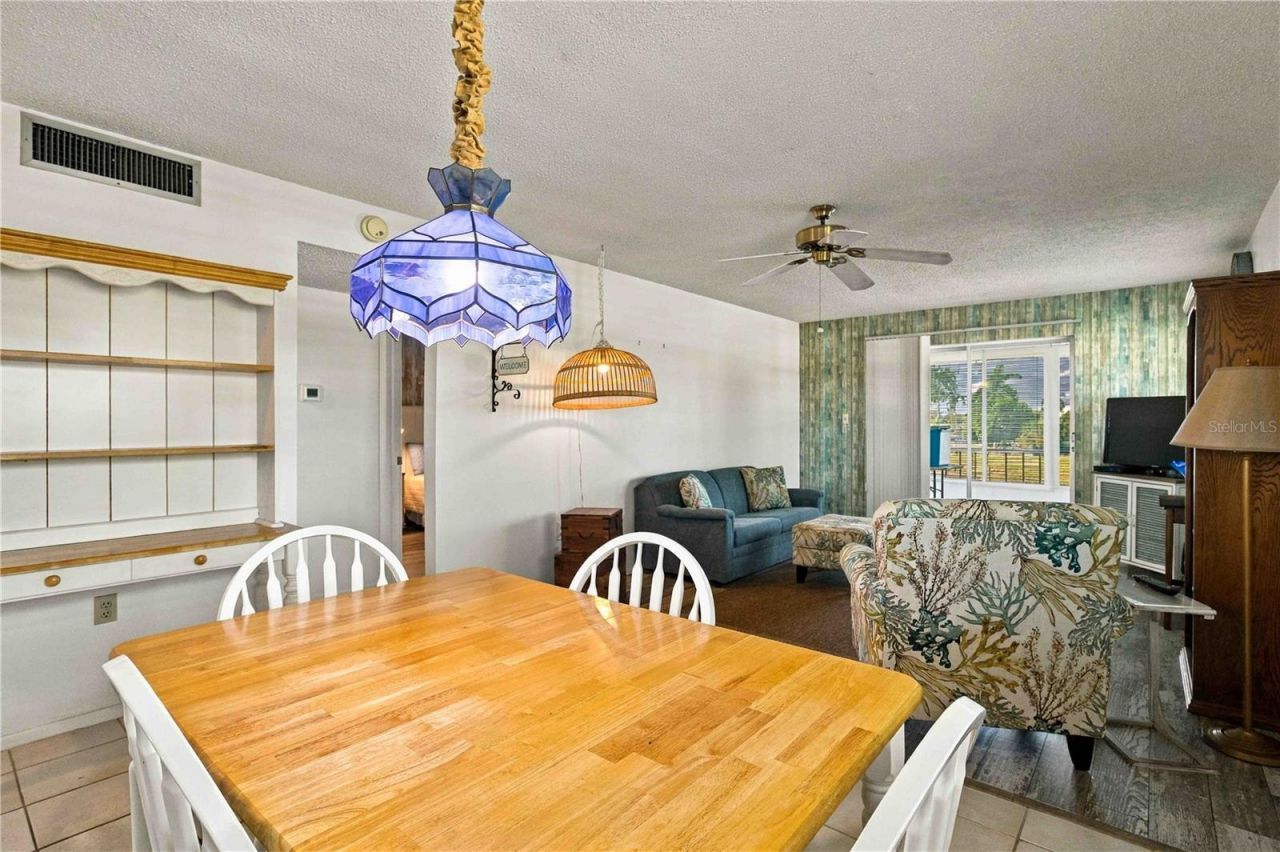 304 47th Avenue Drive W, Unit 313, Bradenton, FL 34207 Photo