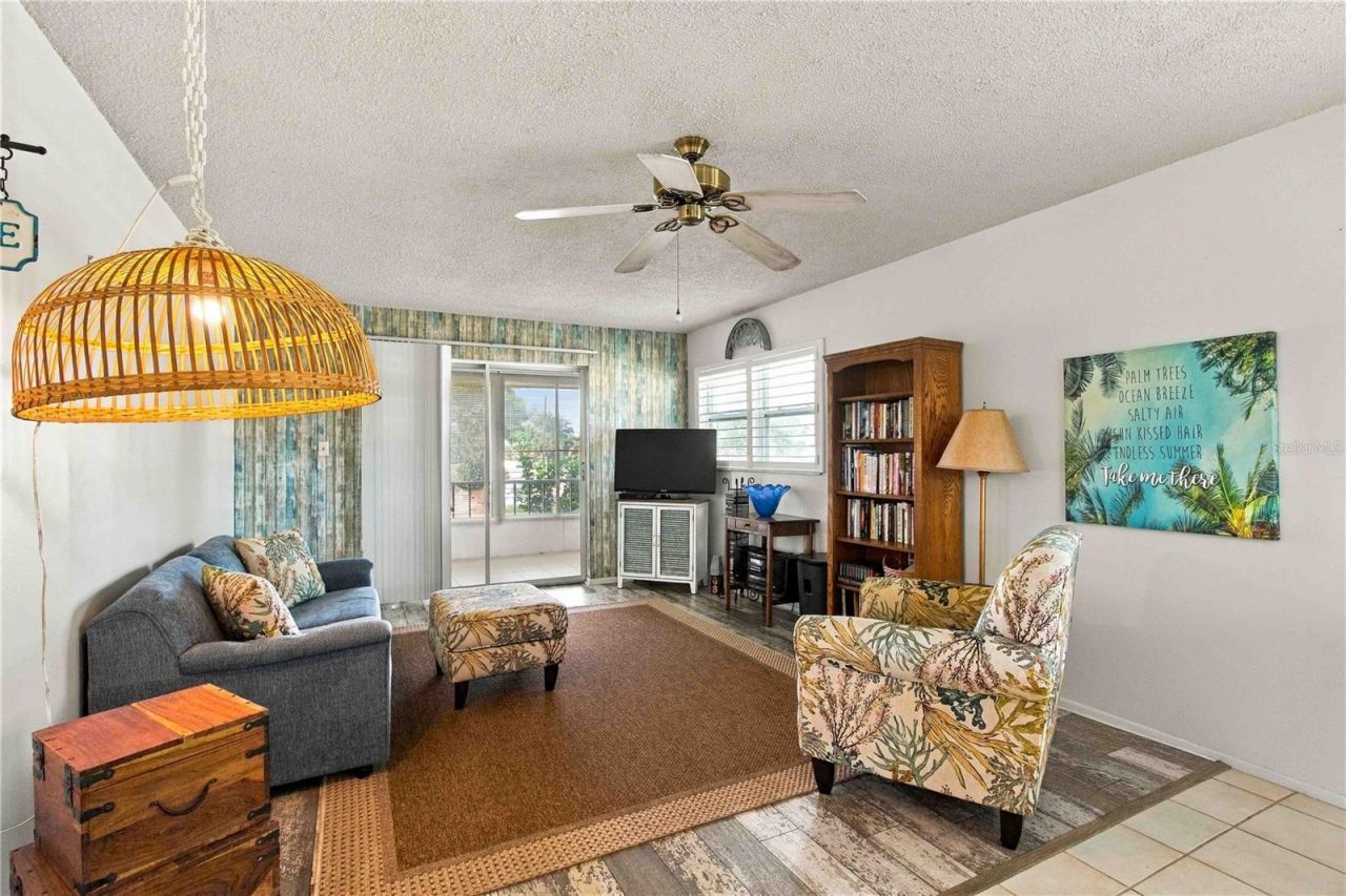 304 47th Avenue Drive W, Unit 313, Bradenton, FL 34207 Photo